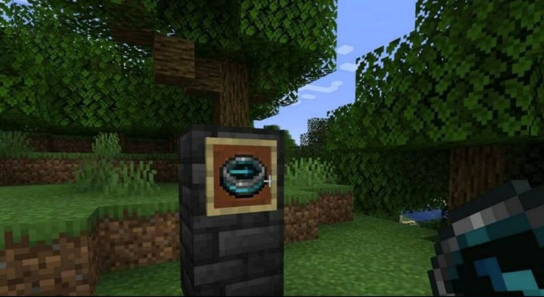 Minecraft Pocket Edition 1.19.30.22 Compass